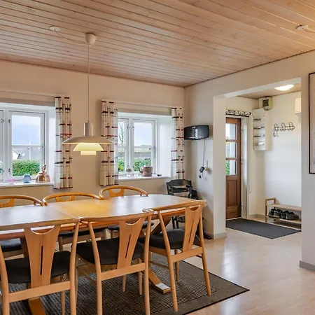 Arvi - 100m From The Sea By Interhome Feriehus Hejls