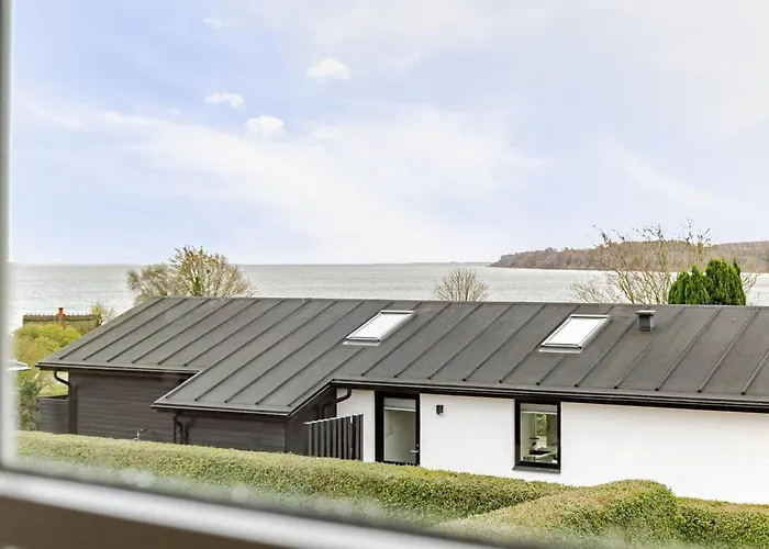 Arvi - 100m From The Sea By Interhome Feriehus Hejls