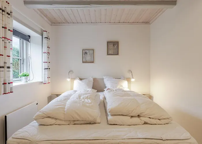 Arvi - 100m From The Sea By Interhome Feriehus Hejls