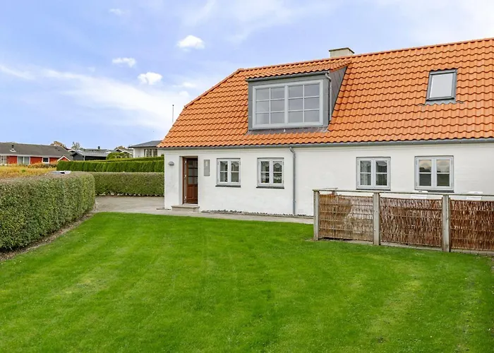 Arvi - 100m From The Sea By Interhome Feriehus *